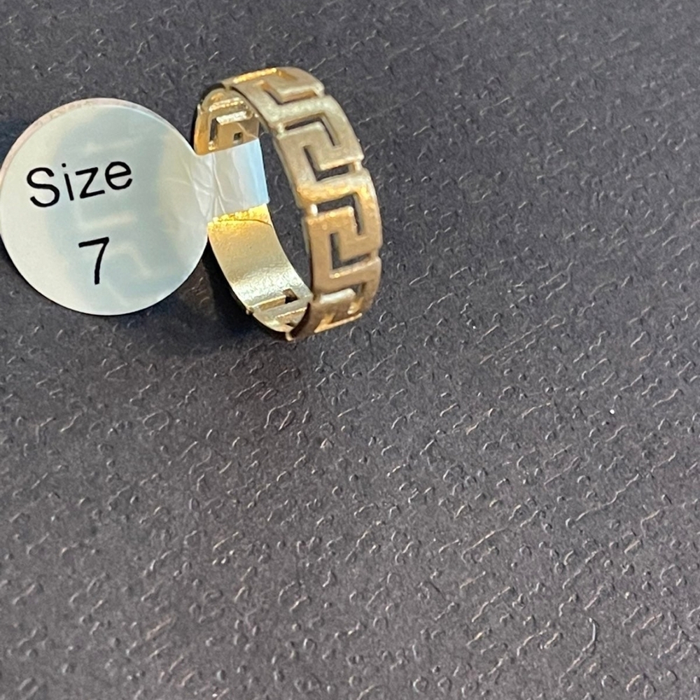 Gold Geometric Pattern Ring - image 5